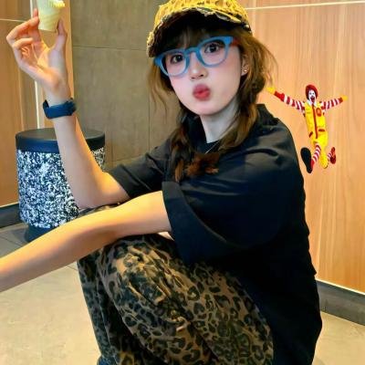 疯狗与格拉瑞小姐